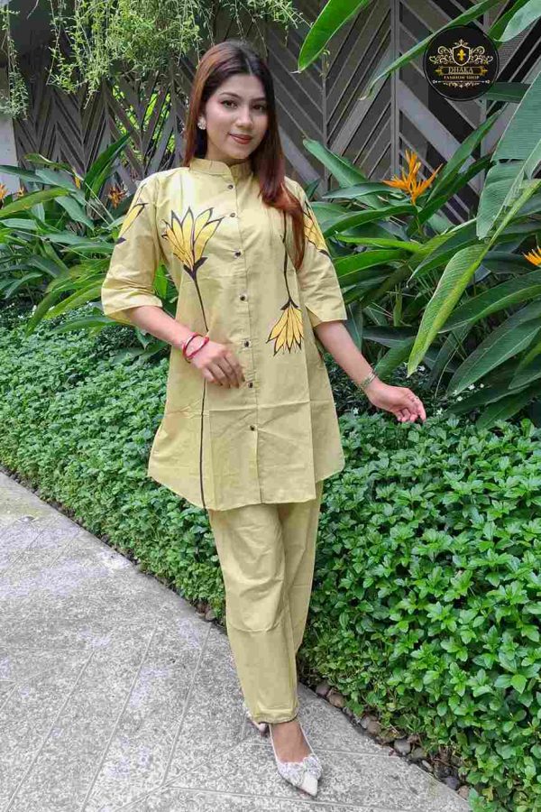✨ ড্রেস বিবরণঃ ✔️বডি সাইজ: ৩৬-৪০ (ফিটিংয়ের জন্য সাইড ফিতা যুক্ত) ✔️ হাতা: থ্রি-কোয়ার্টার ✔️ হাতা: স্টাইলিশ থ্রি কোয়ার্টার । ◾সুতি কাপড়, কালার গ্যারান্টি ।