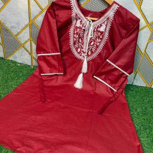 Tarsal tops maroon color